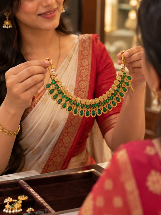 Swarique Vasudha Kundan Choker Set