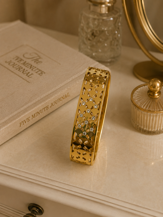 Swarique Noorjaal Crystal Gold Kada – 316L Stainless Steel