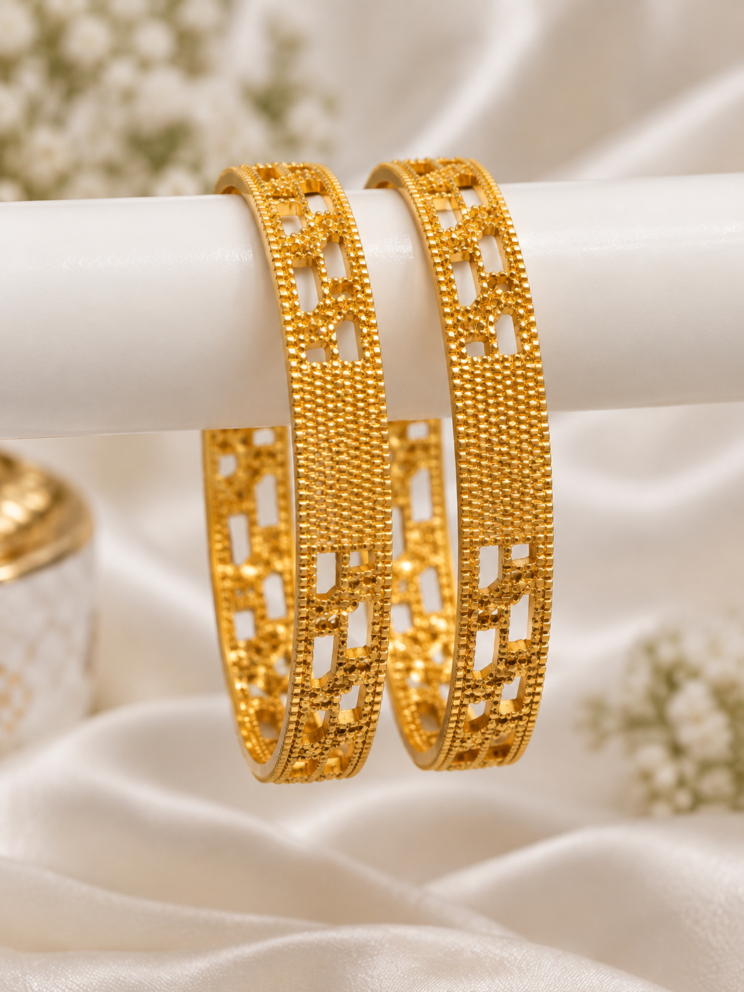 Swarique Aakriti Bangle (Set of 4)