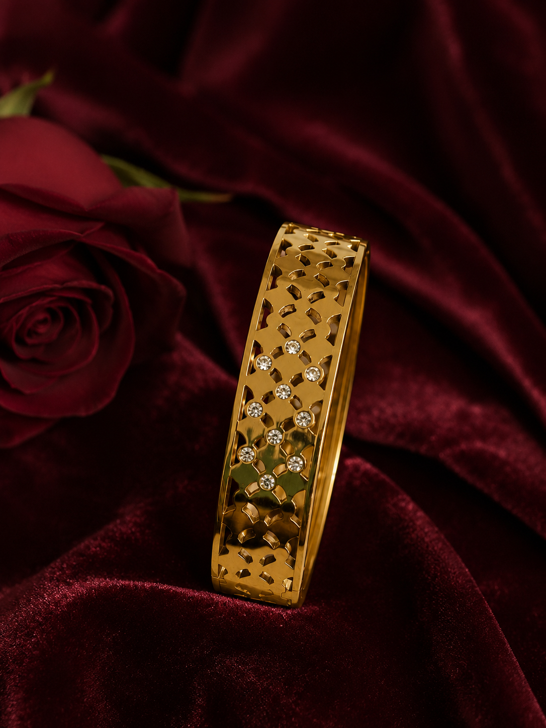 Swarique Noorjaal Crystal Gold Kada – 316L Stainless Steel