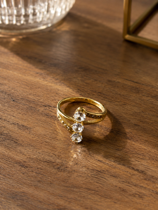 Swarique Triveni Trio Crystal Gold Ring