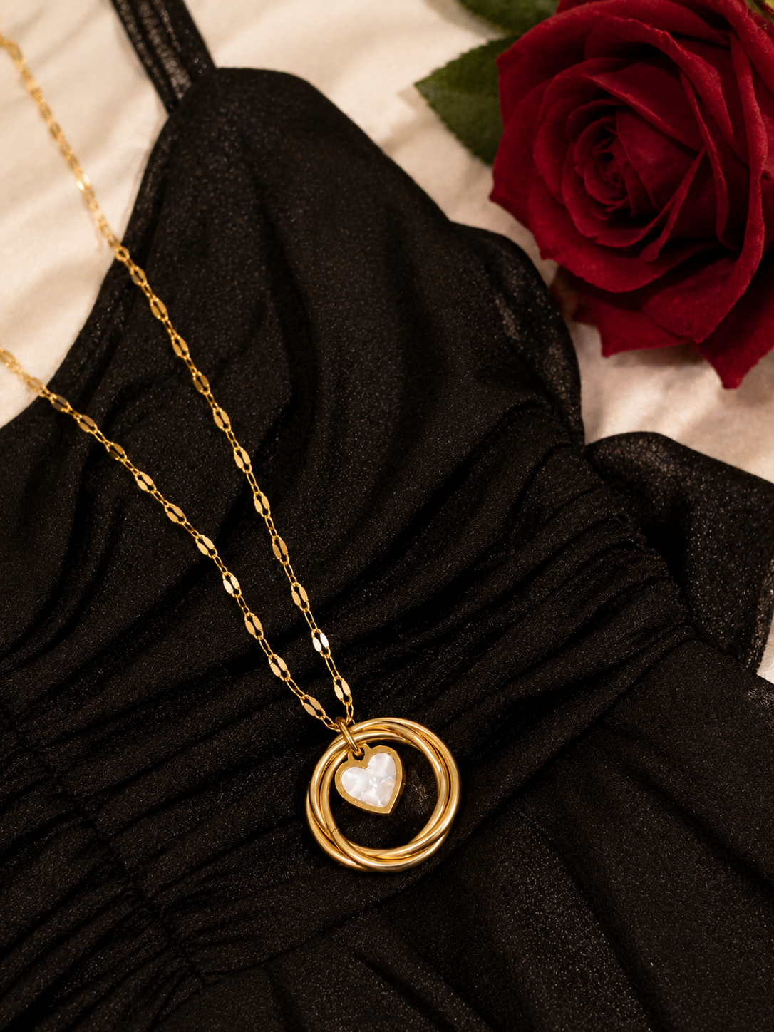 Swarique Manika Heart Ring Pendant Necklace