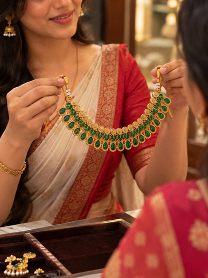 Swarique Vasudha Kundan Choker Set