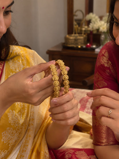Swarique Aishvarya Lakshmi Bangles