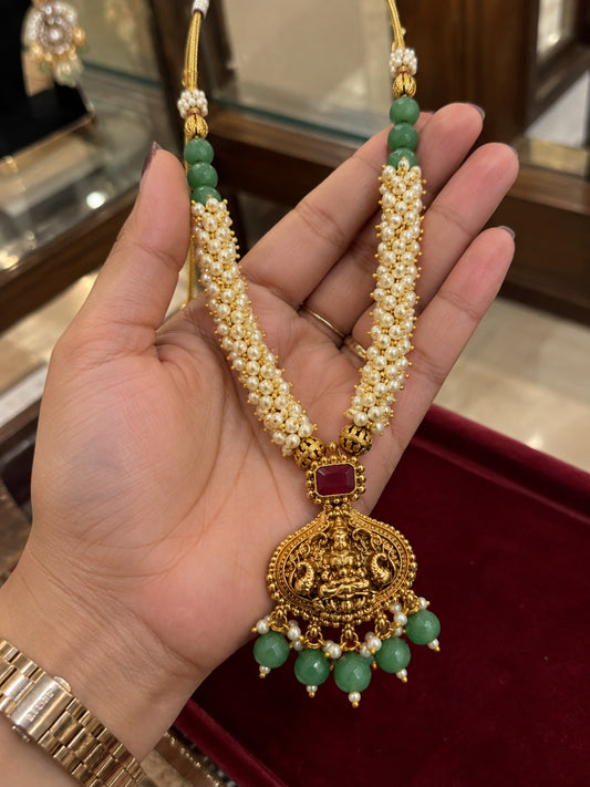 Swarique Lakshmi Shobha Pearl Necklace