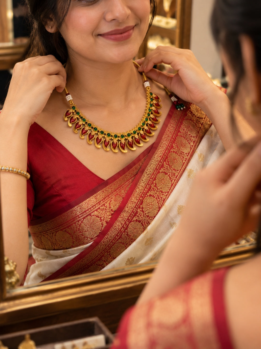 Swarique Kairavi Pankhuri Necklace Set