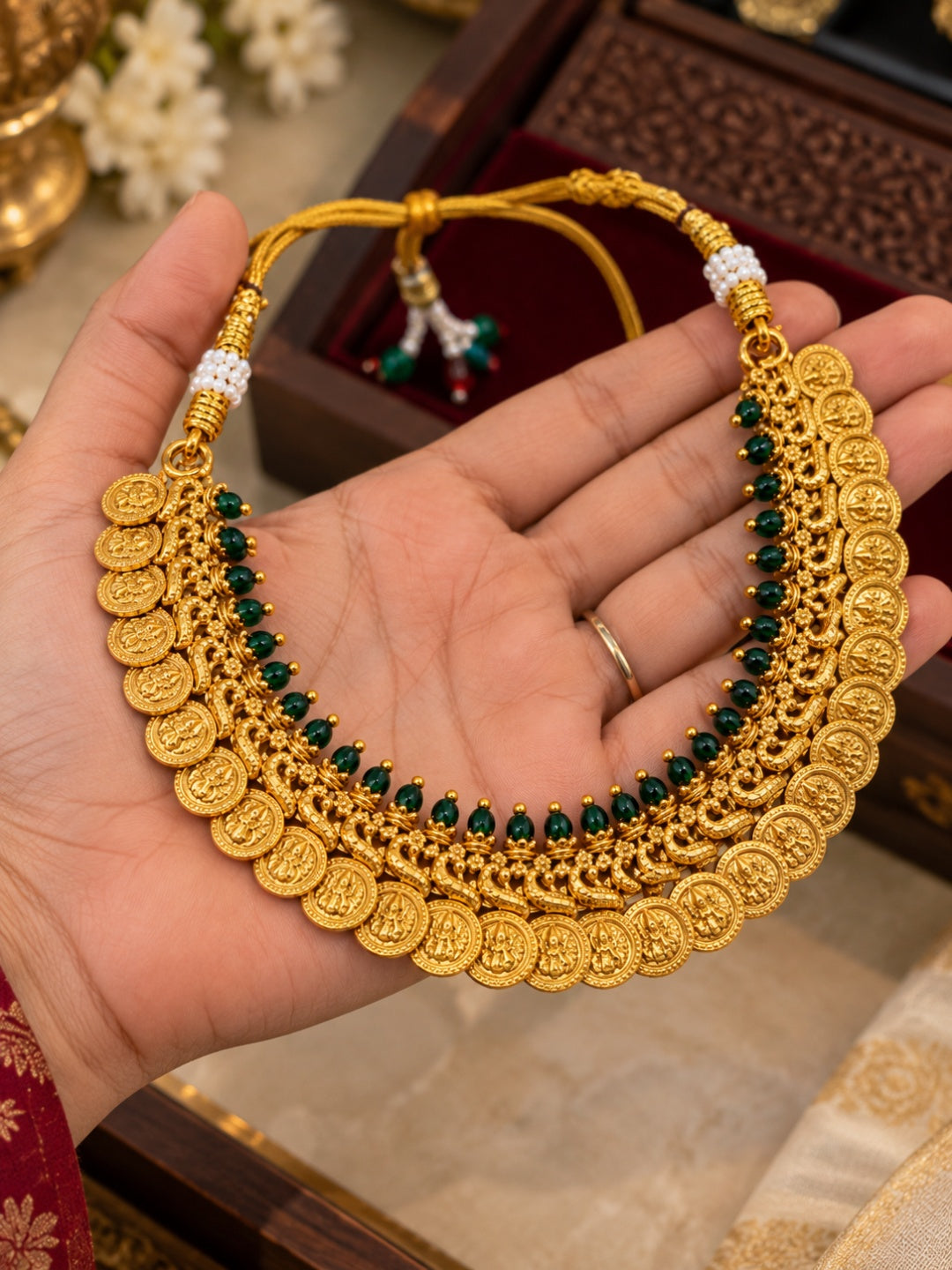Swarique Tanvika Kasu Mala Choker (Without Earrings)