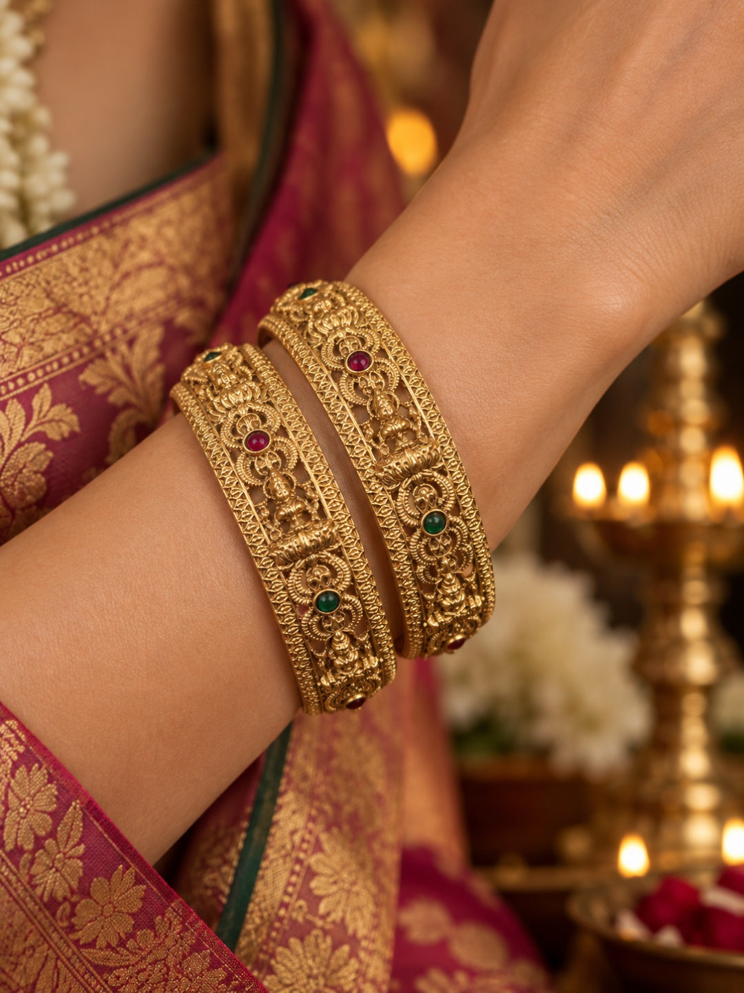 Swarique Vaishnavi Bangle (Set of 2)