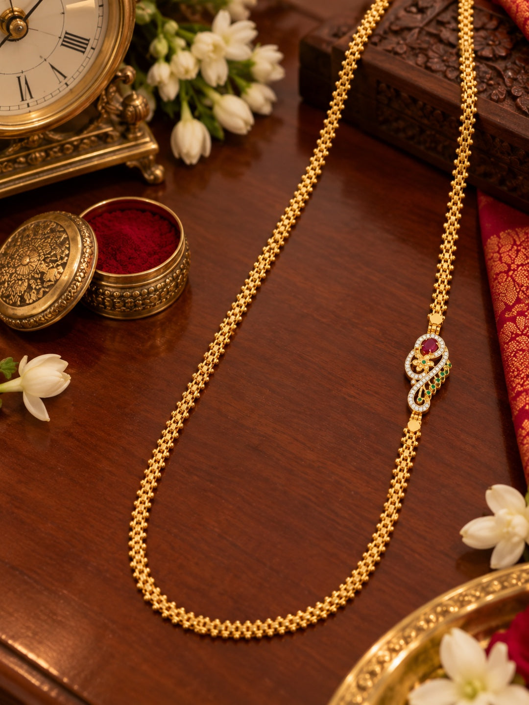 Swarique Madhulika Floral Mugappu MOP Chain