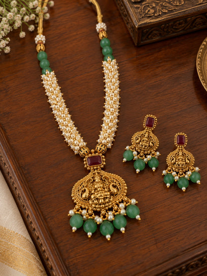 Swarique Lakshmi Shobha Pearl Necklace