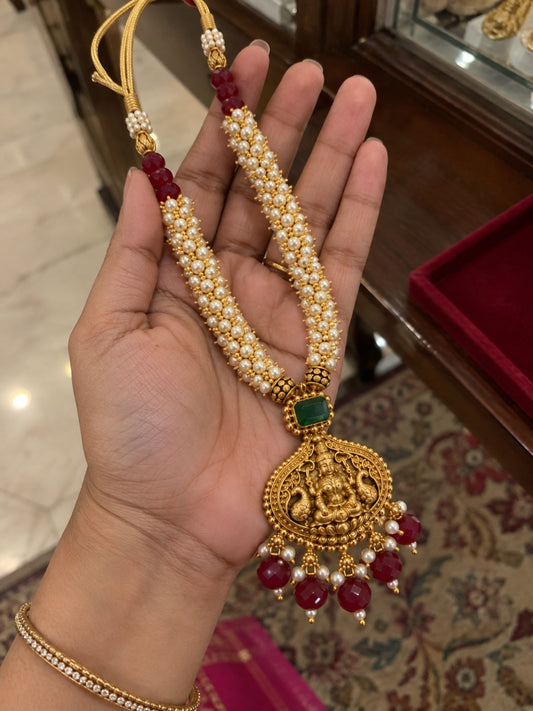 Swarique Lakshmi Shobha Pearl Necklace